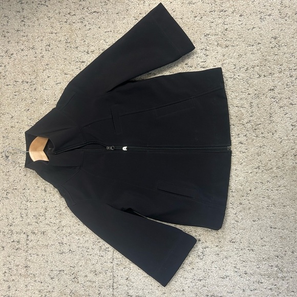 Lululemon size 4 short flair sleeved jacket neoprene feel great condition - Picture 8 of 13